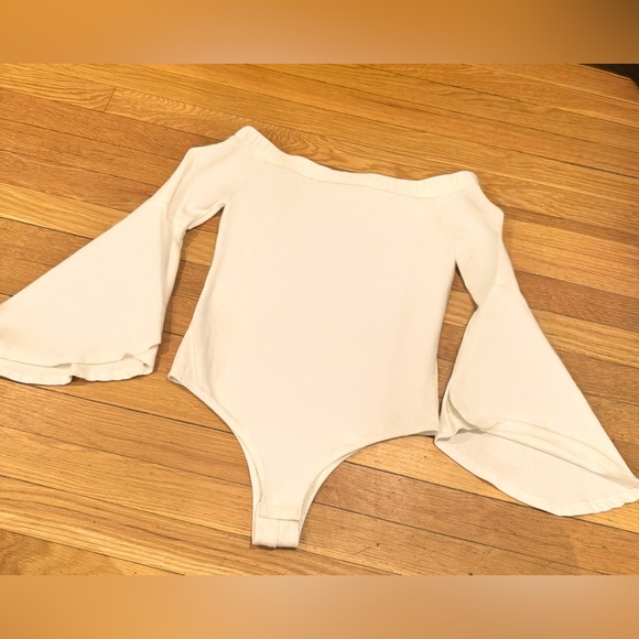 Elegant Off-Shoulder Bell Sleeve Bodysuit - Picture 1 of 2